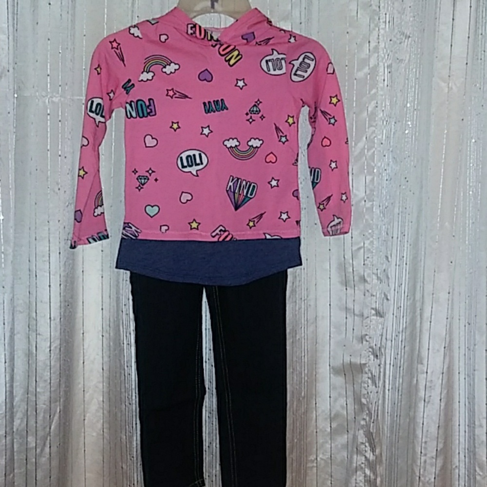 Girls t-shirt hoodie and jeans.